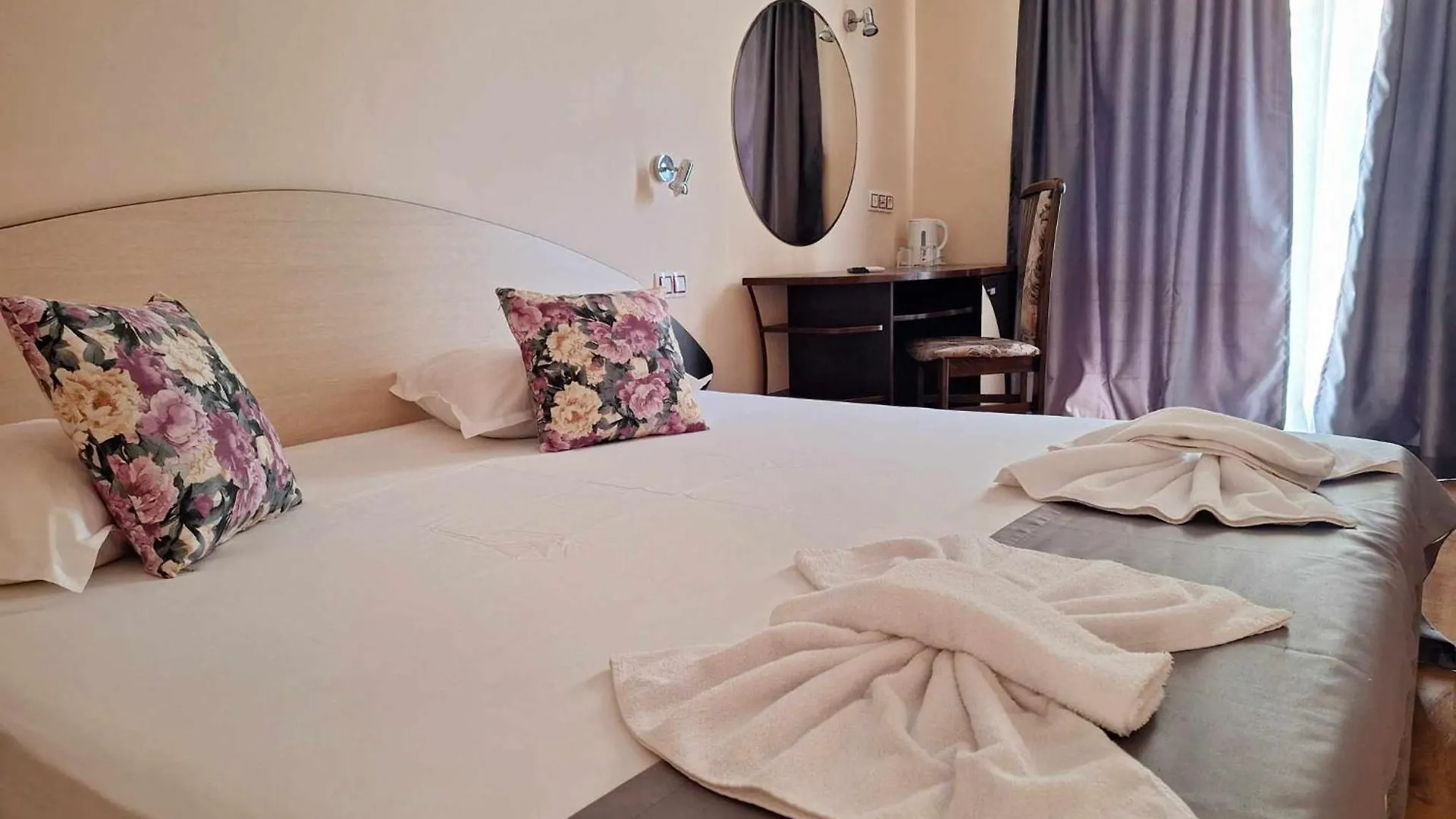 Palma Hotel Burgas 2*,  Bulgaria