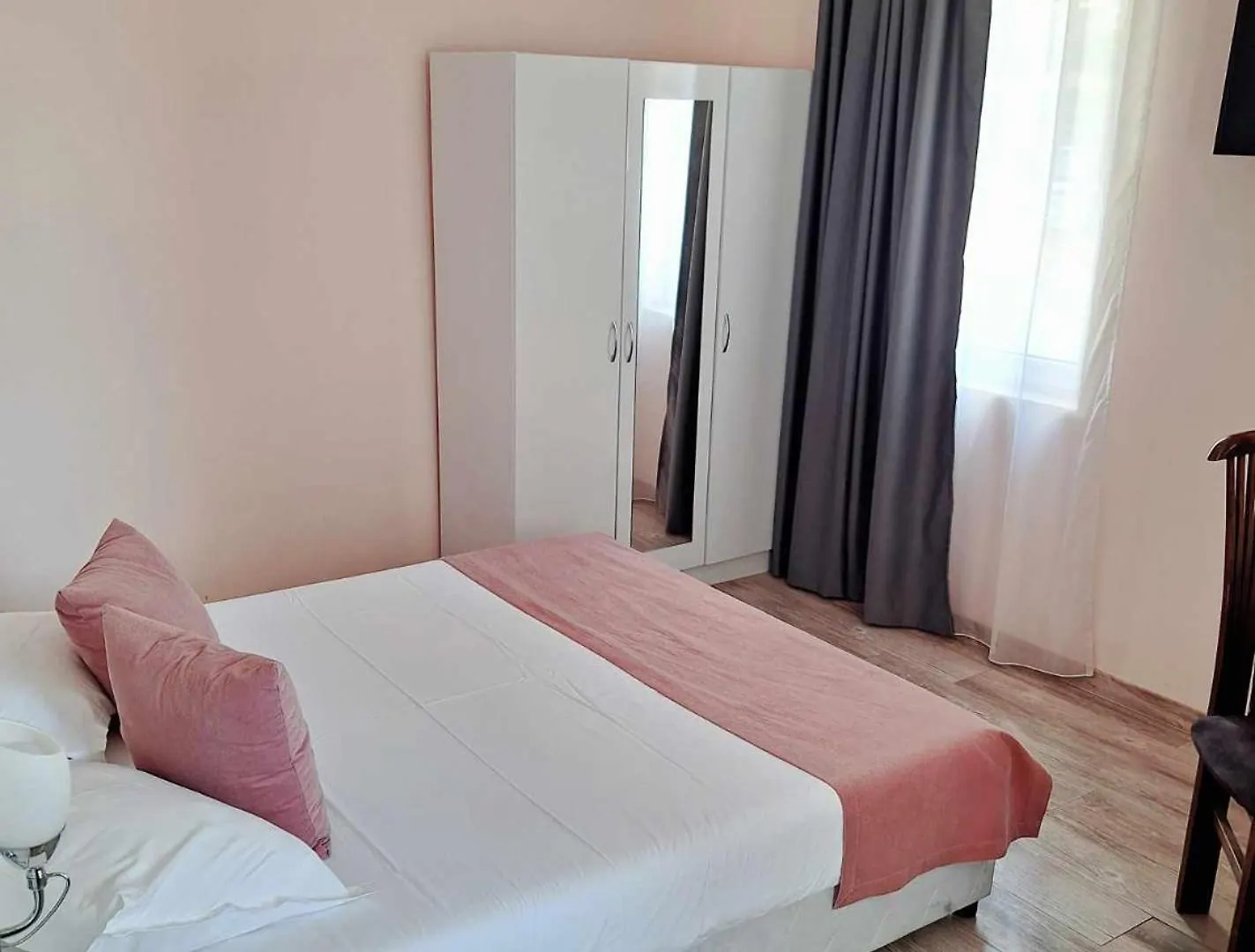 Palma Hotel Burgas 2*,  Bulgaria